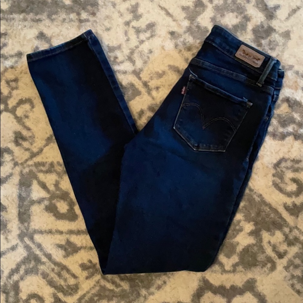 Women’s Levi’s Skinny jeans size 4
